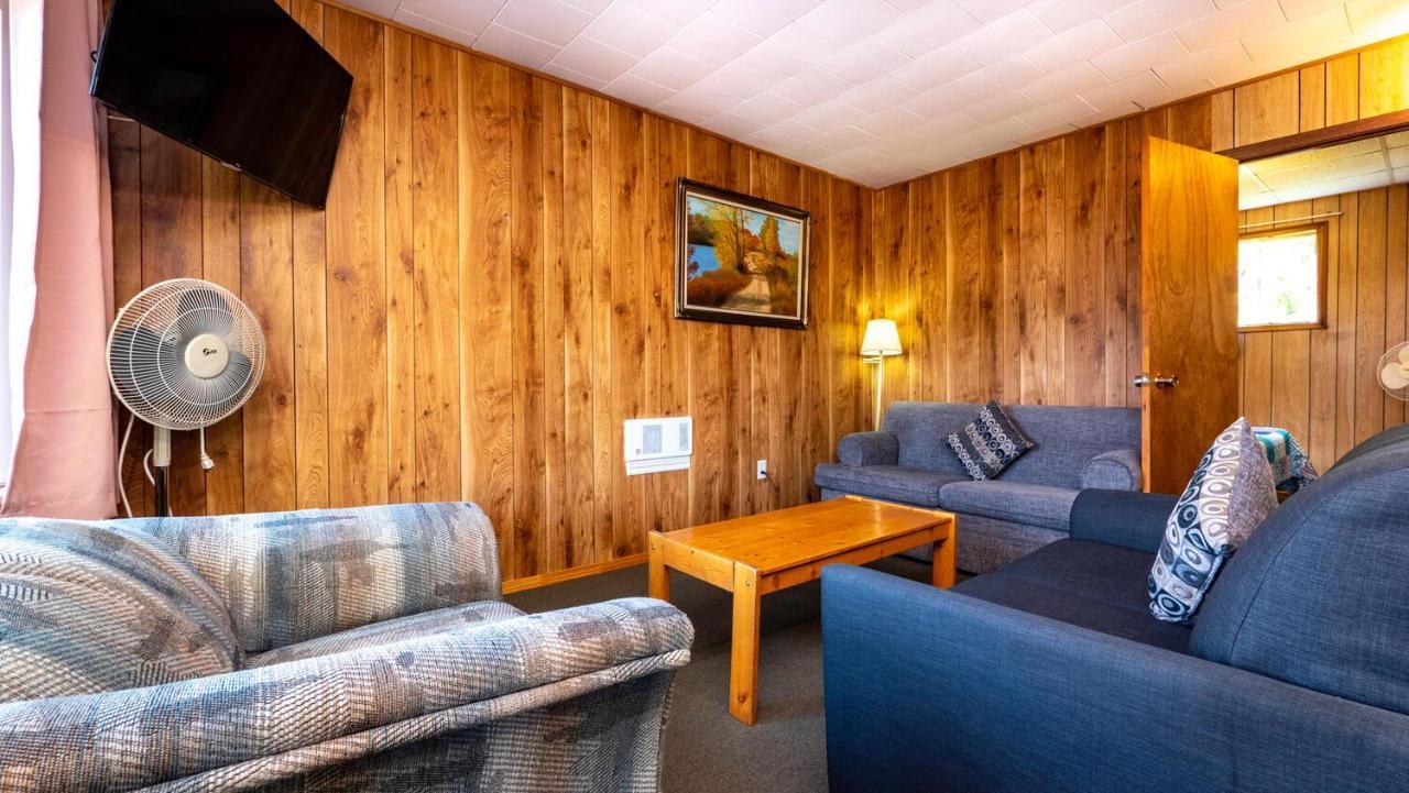 Bel Air Cottages And Motel Собл-Біч Екстер'єр фото